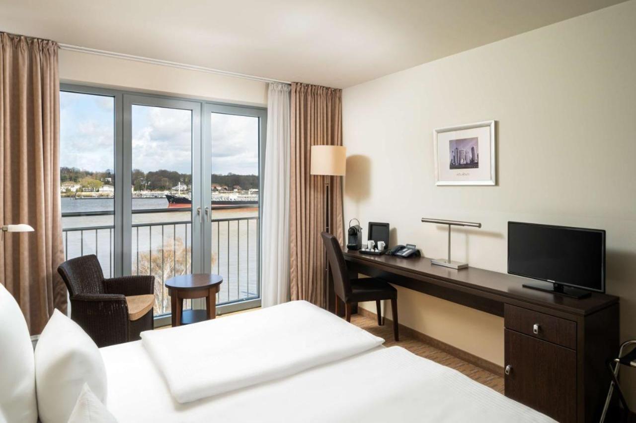 Elaya Hotel Hamburg Finkenwerder Ehemals The Rilano Hotel Hamburg-Harburg Exteriör bild